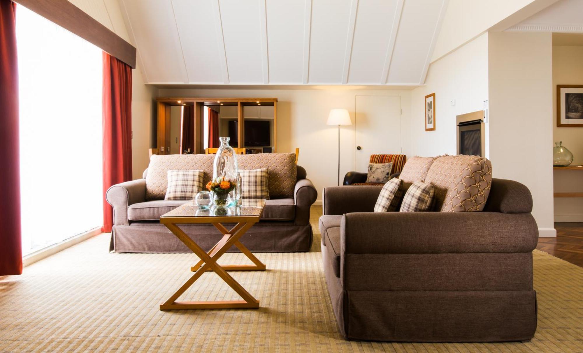 Fairmont & Blue Mountains Mgallery By Sofitel Leura